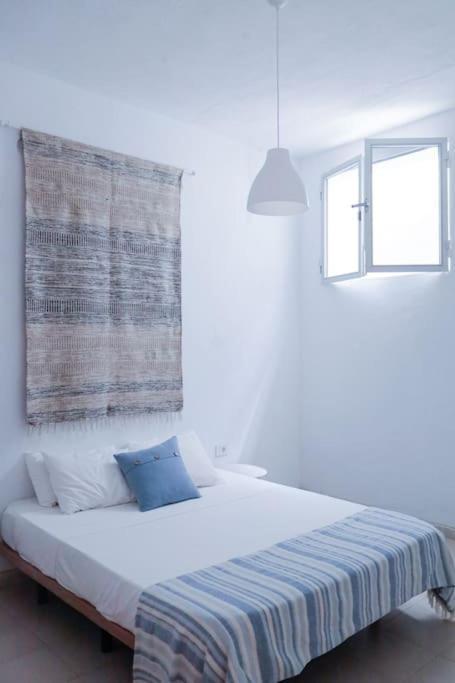 Acogedora Casa En Abades En Tranquila Urbanizacion Villa Екстериор снимка